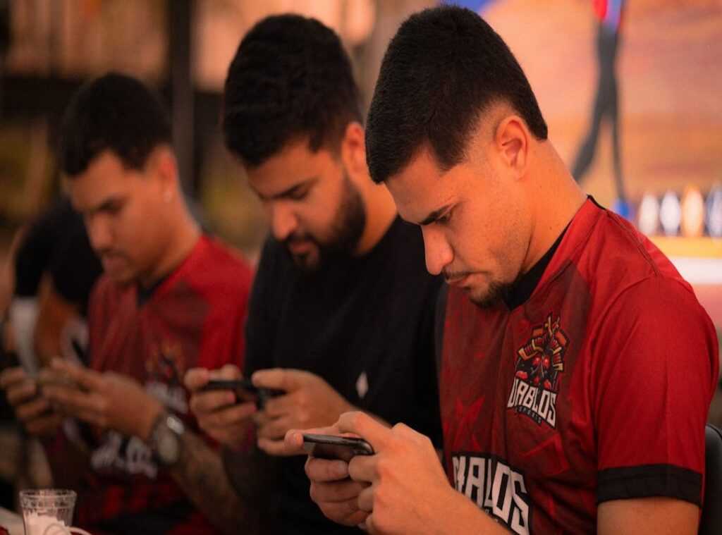 esports team tactics
